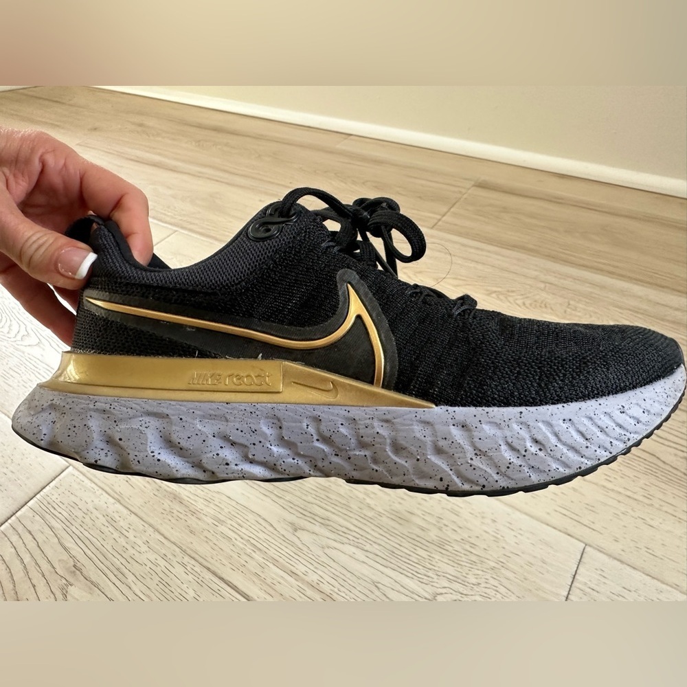 NIKE React INFINITY FLYKNIT WOMENS RUNNING SNEAKERS 
Size 8 - Picture 6 of 10